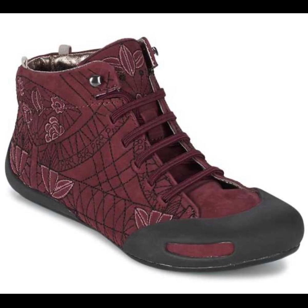 Camper. Alicante Twins.